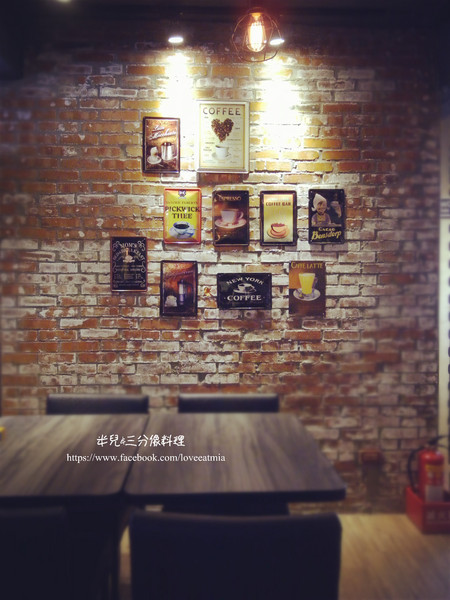 PM Cafe：[台北 信義區]  PM Cafe  有些工業風的環境下 吃著午餐的下午茶 口碑券體驗