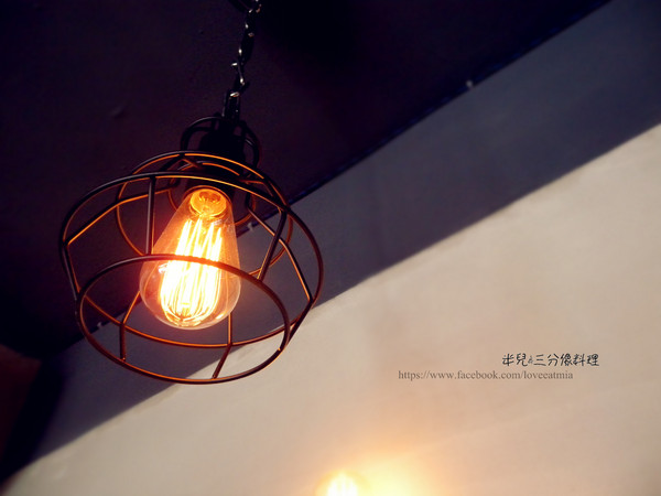 PM Cafe：[台北 信義區]  PM Cafe  有些工業風的環境下 吃著午餐的下午茶 口碑券體驗