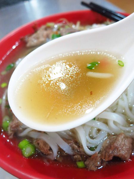 【新莊越南料理】越南小吃-湯鮮、美味的牛肉河粉