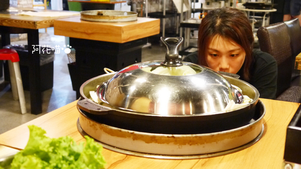 春川達卡比(中山店):【中山│韓式】超嫩雞肉、超Q年糕,免動手的桌邊服務『春川達卡比二店』