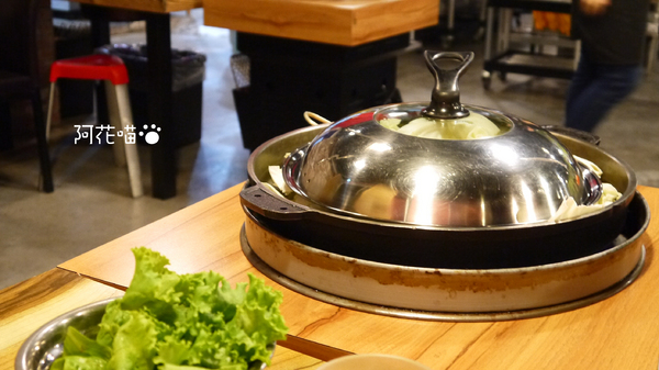 春川達卡比(中山店):【中山│韓式】超嫩雞肉、超Q年糕,免動手的桌邊服務『春川達卡比二店』