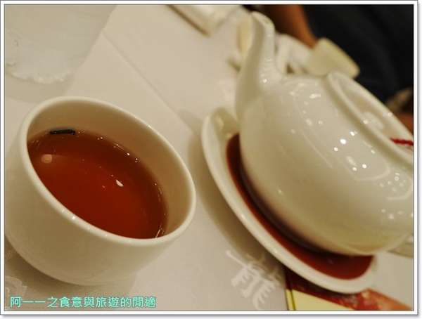 龍都酒樓(內湖店)：台北 龍都酒樓(內湖店) ～皮酥肉多汁夢幻烤鴨