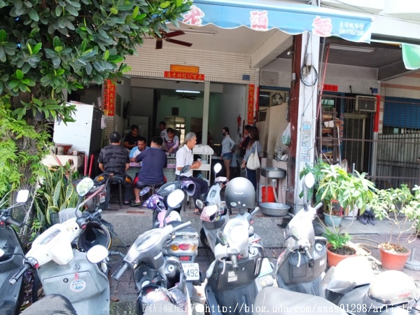 老頭麵:【美食特搜。屏東市】老頭麵。屏東超低調美食 40多年私房老麵店 手工麻醬麵雄好呷