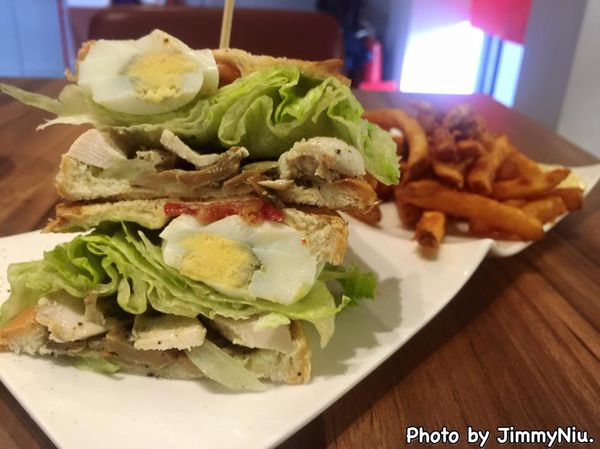 11933481_777937112314597_443781691404400521_n