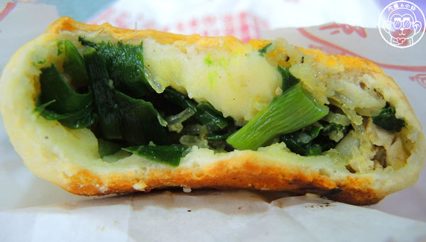 羅東五結碳烤燒餅店：呷飽祙【宜蘭五結･五結碳烤燒餅店】車站附近的碳烤銅板美味