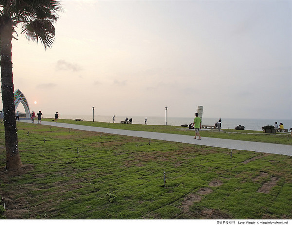 和昇之星會館:【台北 Taipei】石門北海岸和昇之星會館 愛情主題園區 金山北海岸路邊咖啡