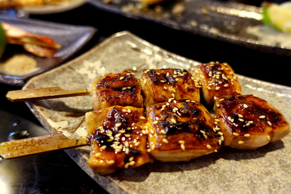 新澤 食酒:(胖樺食記)捷運內湖站高CP值居酒屋「新澤食酒」,金湖路/成功路覓食聚餐好選擇