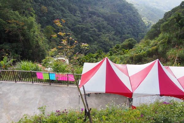 龍鳳瀑布空中步道：【南投】龍鳳瀑布空中步道