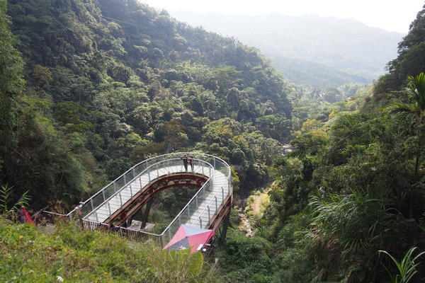 龍鳳瀑布空中步道：【南投】龍鳳瀑布空中步道