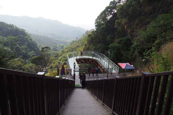 龍鳳瀑布空中步道：【南投】龍鳳瀑布空中步道