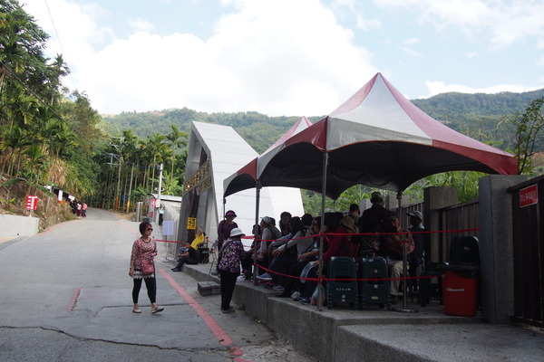 龍鳳瀑布空中步道：【南投】龍鳳瀑布空中步道