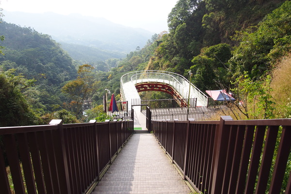 龍鳳瀑布空中步道：【南投】龍鳳瀑布空中步道