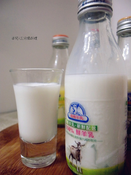 嘉南羊乳：[宅配 ‧ 飲品]  嘉南羊乳 羊乳推薦  羊奶推薦  就愛這一味~