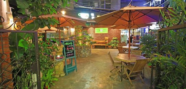 【板橋餐廳】Chatting愜庭洋廚-都市裡的戶外景觀餐廳