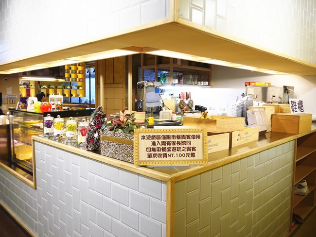 │台北親子餐廳│Citylink南港店-象園咖啡廳。超人氣限量小象推車