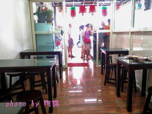 良泉小吃(大業店)：桃園市桃園區 [良泉小吃大業店] 油飯配魷魚羹美味雙響炮．油飯/魷魚羹/四神湯/炒米粉