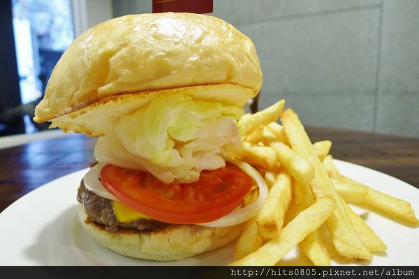茉莉漢堡 西門店(茉莉漢堡 西門店):萬華-呈現純正美國風味茉莉漢堡.道地值得品嘗