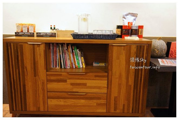 幸福這裡 Happiness Here(新莊中港店):超邪惡花生醬培根起司堡【幸福這裡】