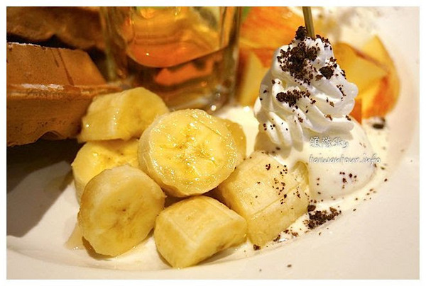 幸福這裡 Happiness Here(新莊中港店):超邪惡花生醬培根起司堡【幸福這裡】