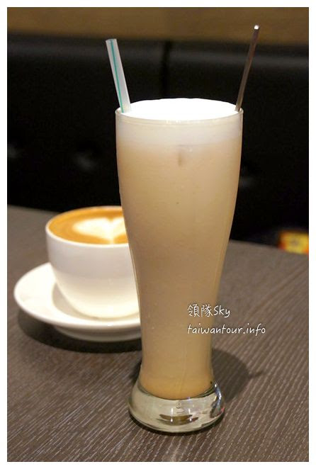 幸福這裡 Happiness Here(新莊中港店)：超邪惡花生醬培根起司堡【幸福這裡】