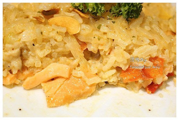 幸福這裡 Happiness Here(新莊中港店):超邪惡花生醬培根起司堡【幸福這裡】