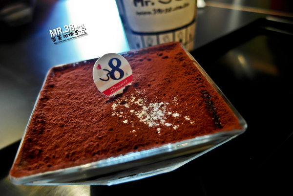 Mr.38 咖哩界傳奇人物(崇德店):台中 北屯區.滿滿海鮮咖哩焗烤&滑嫩蛋包飯 Mr.38咖哩界傳奇人物