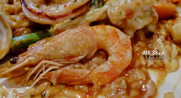 Mr.38 咖哩界傳奇人物(崇德店):台中 北屯區.滿滿海鮮咖哩焗烤&滑嫩蛋包飯 Mr.38咖哩界傳奇人物