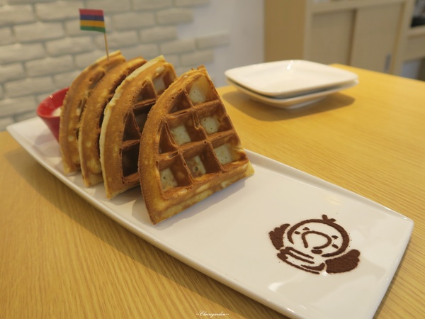 Dodo Cafe:台北 捷運中山站 Dodo Café~大推!找不到麻糬的有機豆漿鬆餅(文末讀者優惠)