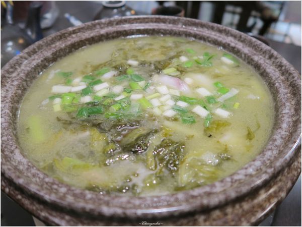 中國瘋實料火鍋店:台北 捷運松江南京站 中國瘋實料火鍋~老人小孩都可吃的重慶酸菜魚火鍋