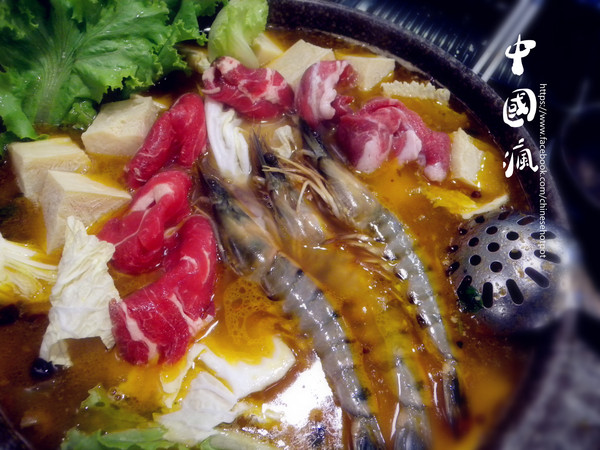 中國瘋實料火鍋店：[台北市。中山區] 中國瘋實料火鍋 1鍋多吃  超香超麻辣得舒服 味道超級道地 近松江南京站