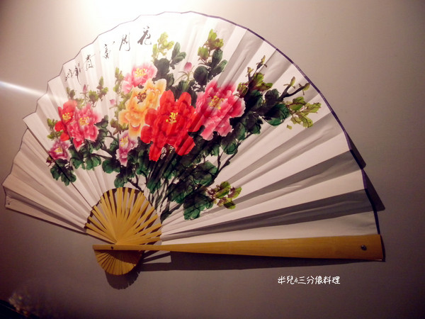 中國瘋實料火鍋店：[台北市。中山區] 中國瘋實料火鍋 1鍋多吃  超香超麻辣得舒服 味道超級道地 近松江南京站