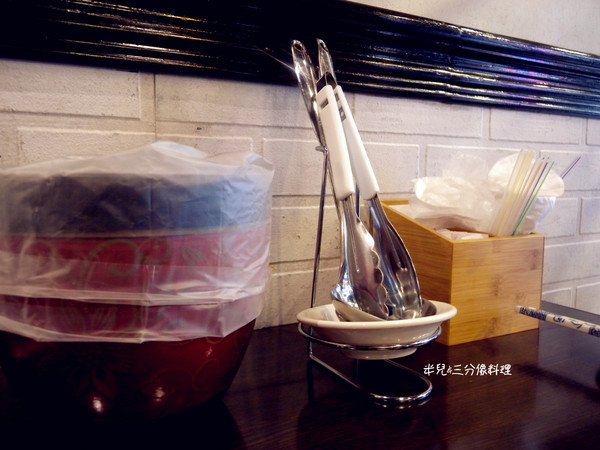 中國瘋實料火鍋店：[台北市。中山區] 中國瘋實料火鍋 1鍋多吃  超香超麻辣得舒服 味道超級道地 近松江南京站