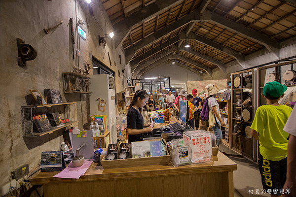 十鼓文化園區:【食記】{台南。仁德區}緊鄰奇美博物館的十鼓文化村陪伴您的假日時光