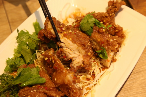 長鼻子泰式咖哩：[台南]東區平價好吃咖哩 成大校園美食 長鼻子泰式咖哩