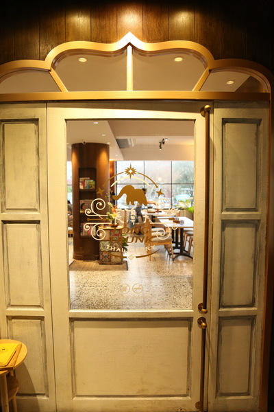 長鼻子泰式咖哩：[台南]東區平價好吃咖哩 成大校園美食 長鼻子泰式咖哩