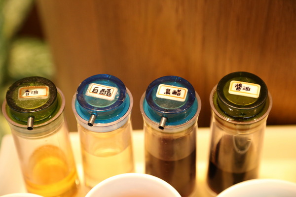 長鼻子泰式咖哩：[台南]東區平價好吃咖哩 成大校園美食 長鼻子泰式咖哩