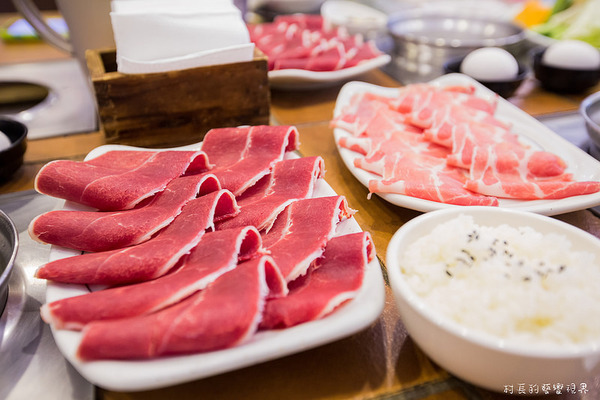 千町日式涮涮鍋：【食記】｛高雄。苓雅區｝吃鍋不一定要轟轟烈烈，千町日式涮涮鍋讓人有平淡就是幸福的感覺