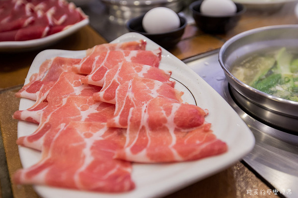 千町日式涮涮鍋：【食記】｛高雄。苓雅區｝吃鍋不一定要轟轟烈烈，千町日式涮涮鍋讓人有平淡就是幸福的感覺