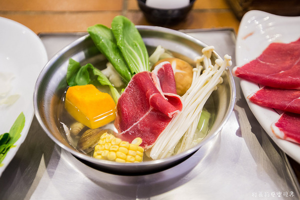 千町日式涮涮鍋：【食記】｛高雄。苓雅區｝吃鍋不一定要轟轟烈烈，千町日式涮涮鍋讓人有平淡就是幸福的感覺