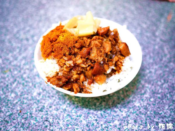 大鼎豬血湯：【桃園小吃】大鼎豬血湯-豬血滑嫩似豆腐．豬血湯/炒米粉/豬血糕