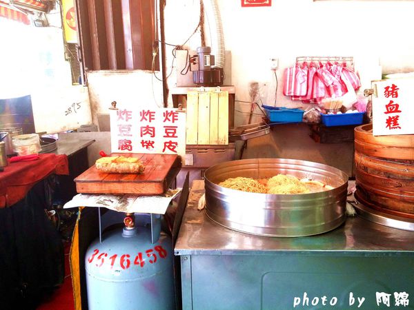 大鼎豬血湯：【桃園小吃】大鼎豬血湯-豬血滑嫩似豆腐．豬血湯/炒米粉/豬血糕