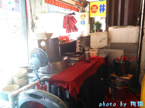 大鼎豬血湯：【桃園小吃】大鼎豬血湯-豬血滑嫩似豆腐．豬血湯/炒米粉/豬血糕