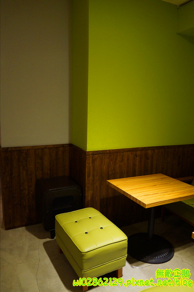 家咖哩(台南成大店)：【台南-東區】咖哩x有機+無毒食材...來自花蓮的美味...可續白飯及咖哩醬...南澳有機米/自助式/續杯半價/萬田有機豆花《家咖哩(台南成大店)》