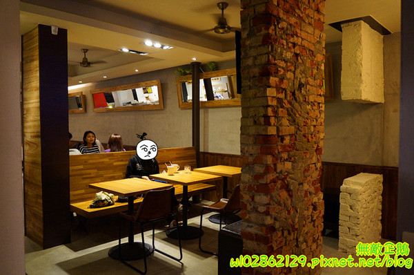 家咖哩(台南成大店)：【台南-東區】咖哩x有機+無毒食材...來自花蓮的美味...可續白飯及咖哩醬...南澳有機米/自助式/續杯半價/萬田有機豆花《家咖哩(台南成大店)》