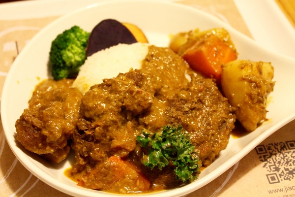 家咖哩(台南成大店)：[台南]花蓮名店報到!!! 健康有機食材 家咖哩(台南成大店)