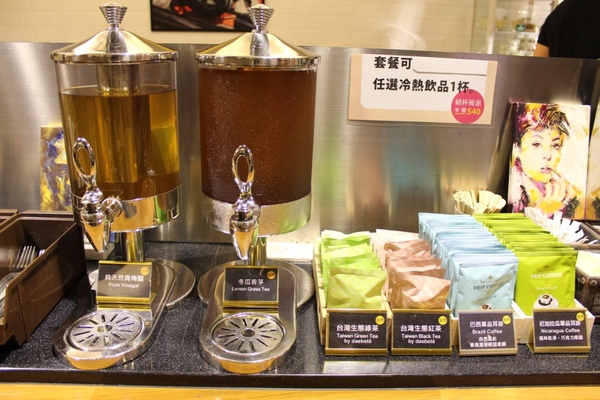 家咖哩(台南成大店)：[台南]花蓮名店報到!!! 健康有機食材 家咖哩(台南成大店)