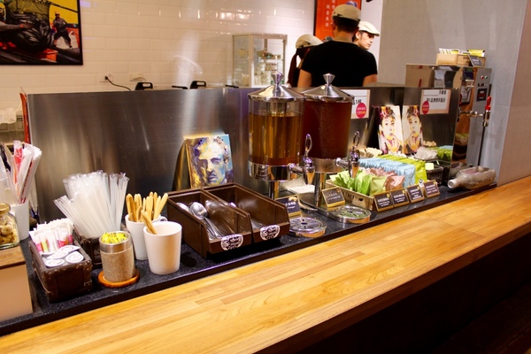 家咖哩(台南成大店)：[台南]花蓮名店報到!!! 健康有機食材 家咖哩(台南成大店)