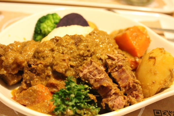 家咖哩(台南成大店)：[台南]花蓮名店報到!!! 健康有機食材 家咖哩(台南成大店)