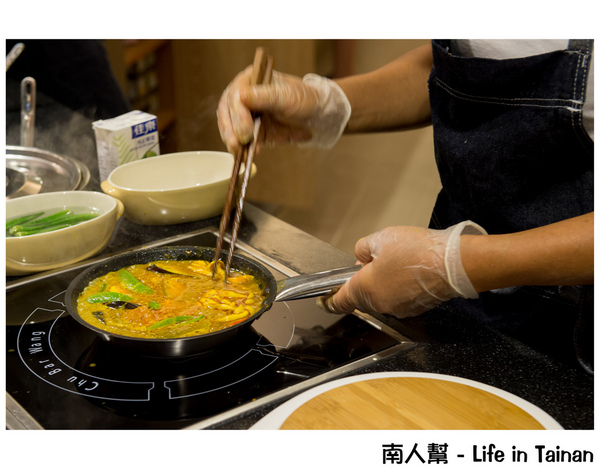 家咖哩(台南成大店):【台南市東區-美食】家咖哩(台南成大店)~~使用無毒新鮮香料食材做成的咖哩