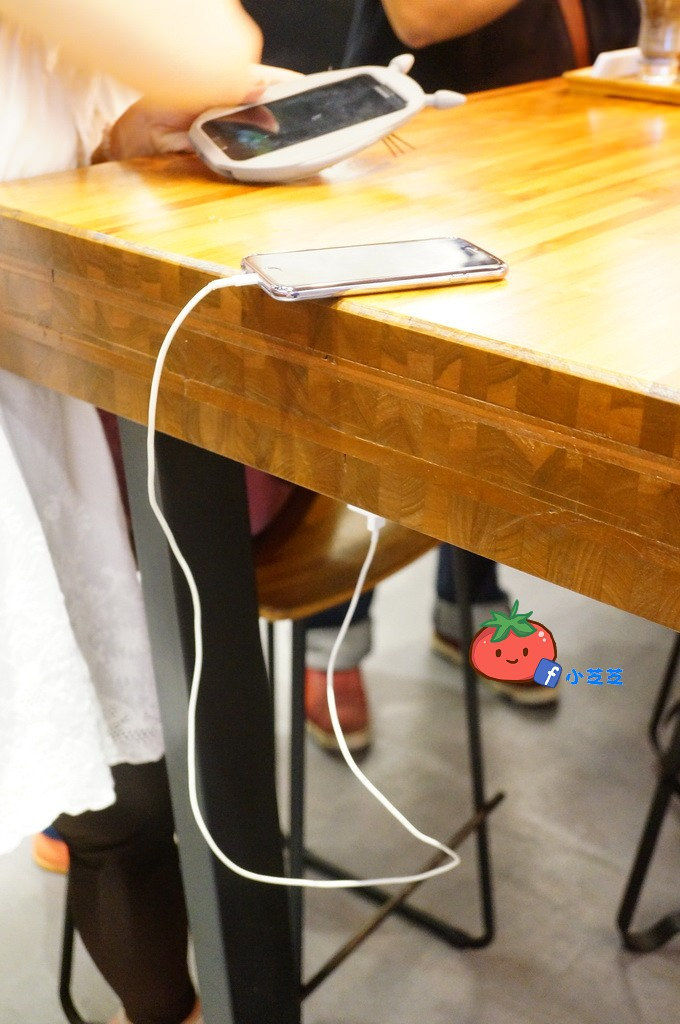 SHARETEA歇腳亭 燈泡奶茶